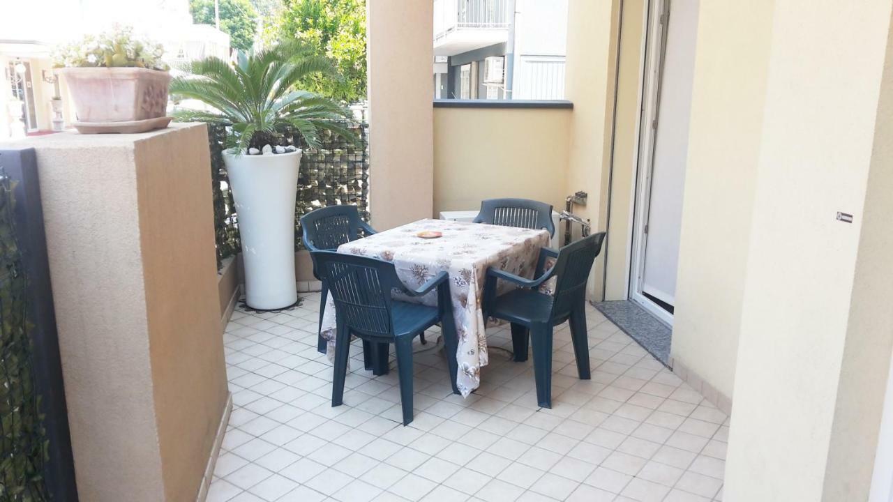 Mamma Casa Superior Vaniglia Rimini Bagian luar foto